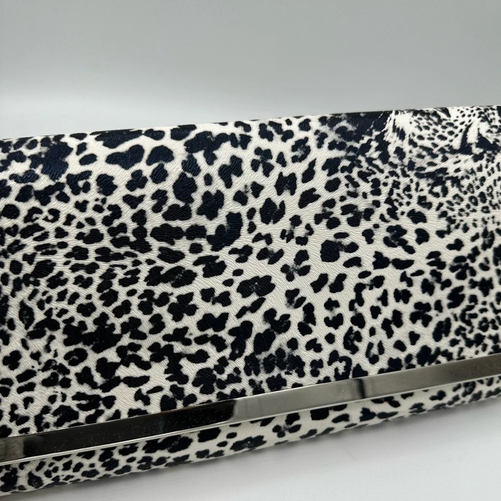 Clutch handbag - Picture 1 of 6